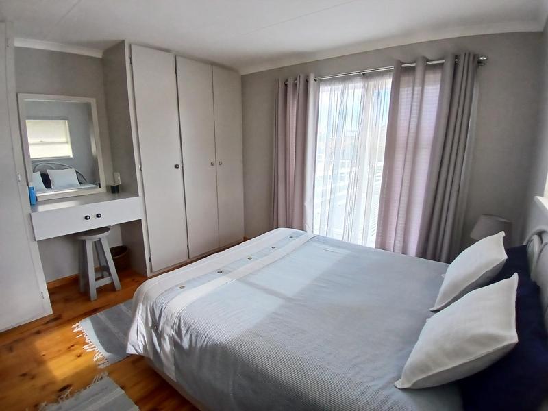 4 Bedroom Property for Sale in Stilbaai Wes Western Cape